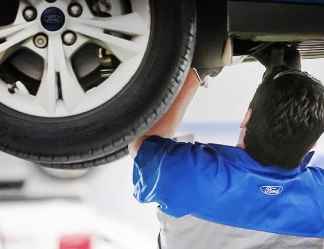 ta10 Mantenimiento y Servicio de Taller Ford Panamá. Distribuidora David #1 en Servicio de Mantenimiento. Servicio Ford. Taller y mantenimiento. Cambio de aceite. Taller mecánico.